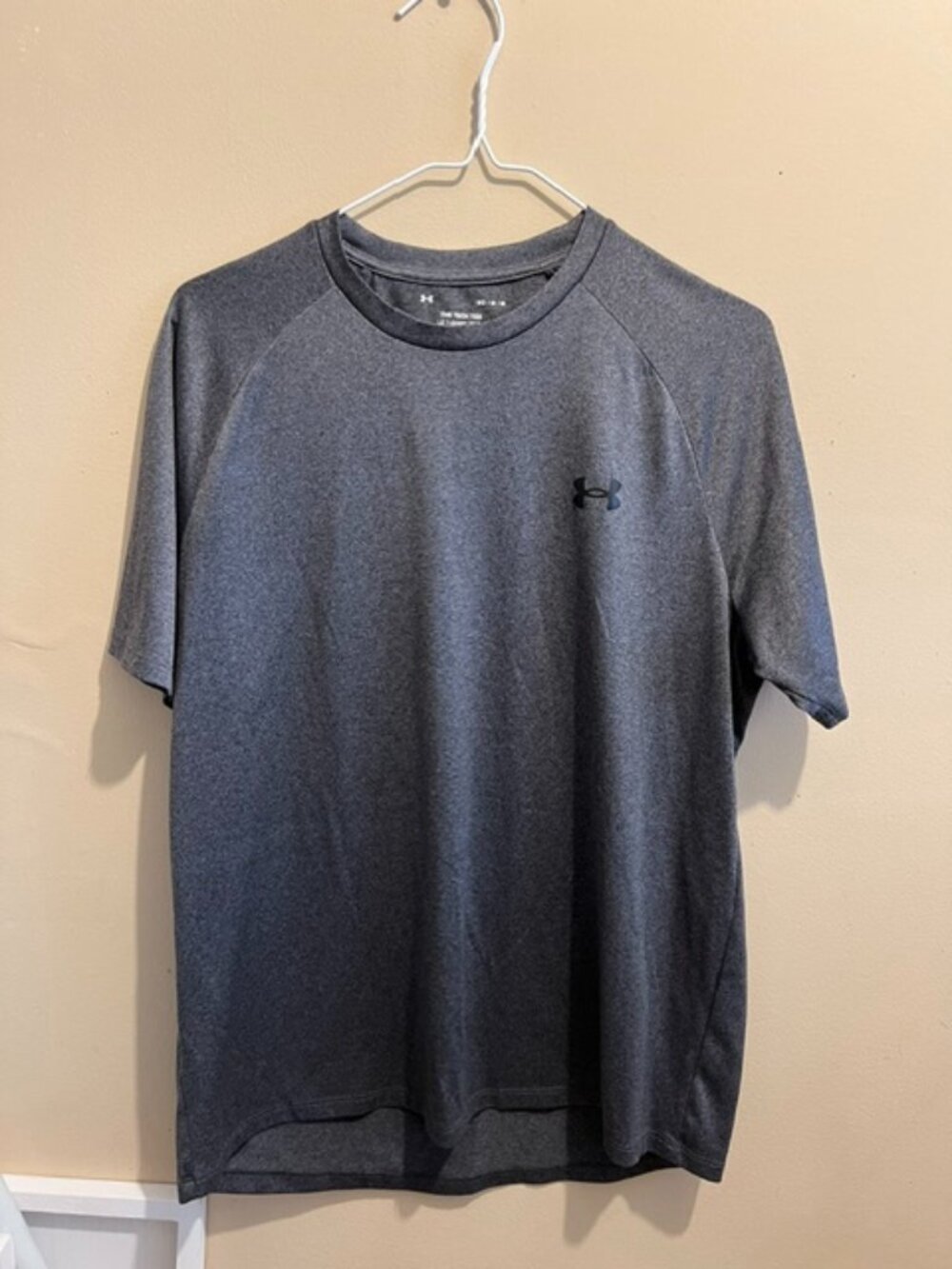 Hurley Mens grey top